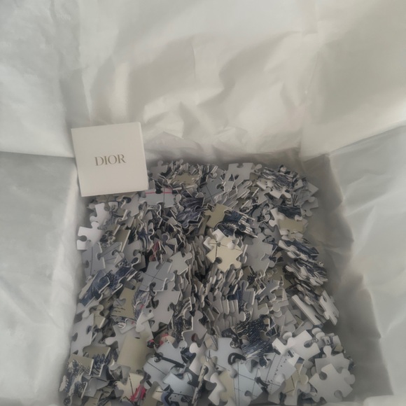 NIB Christian Dior's Limited Edition 500-Piece "Around the World" Puzzle - Picture 2 of 4